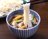 ざるうどんのつけつゆのレシピ 作り方：白ごはん.com