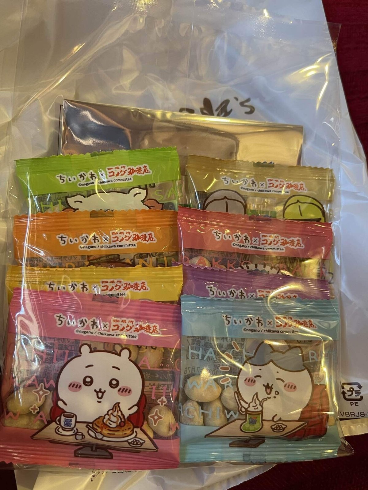 ちいかわ」×「コメダ珈琲店」オリジナル豆菓子第2弾 をご紹介 - 君に逢えてフォカッチャ