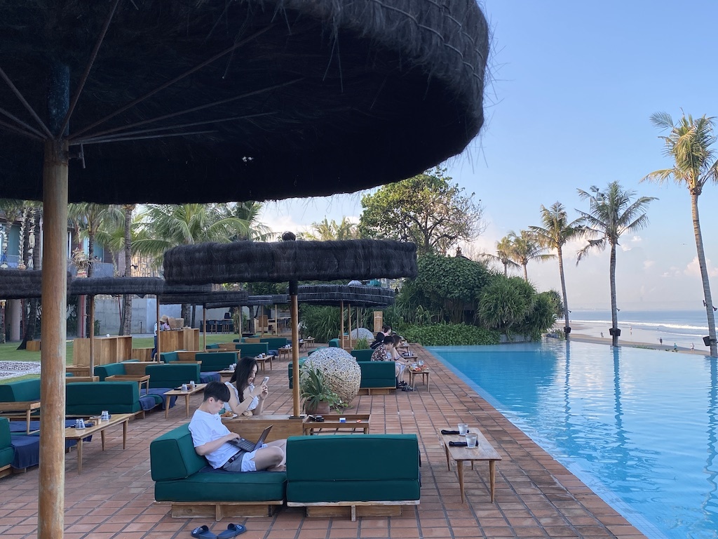 ポテトヘッドの朝食 : ｈｏｔｅｌｏＧ