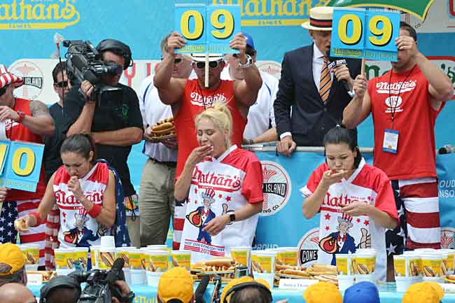 ギャル曽根クラスの大食い日系アメリカ人女性ミキ・スドー 須藤美貴 がホット