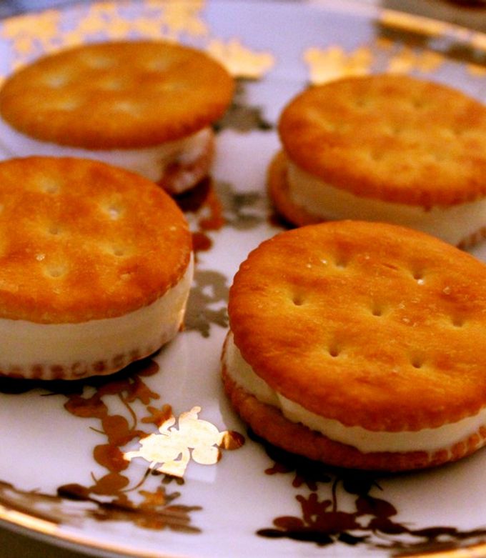 リッツの美味しい食べ方を教えて下さい。 - サワークリームをディップにする- Yahoo!知恵袋