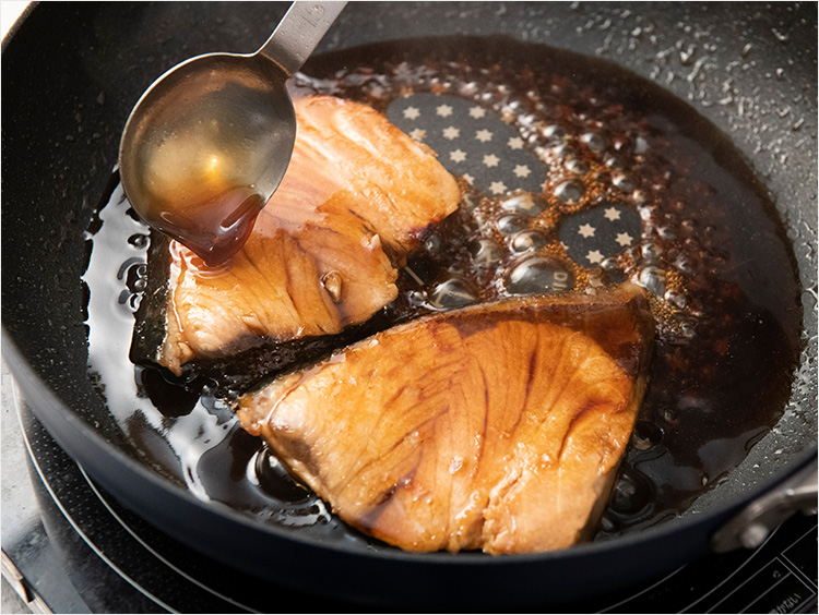 プロ直伝 お弁当にもおすすめ「ぶりの照り焼き」レシピ。パサつかずふっくら仕上げる方法とは？三越伊勢丹の食メディアFOODIE フーディー