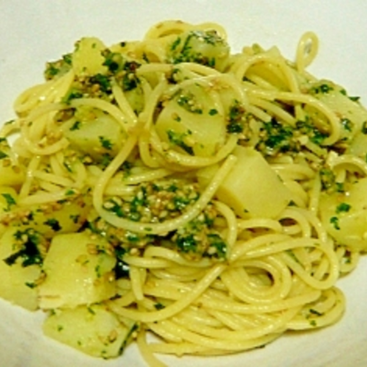 倉敷でピザがテイクアウトできるお店ダイヤモンドピザ＆コーヒーパスタ じゃがいもとベーコンのジェノベーゼ