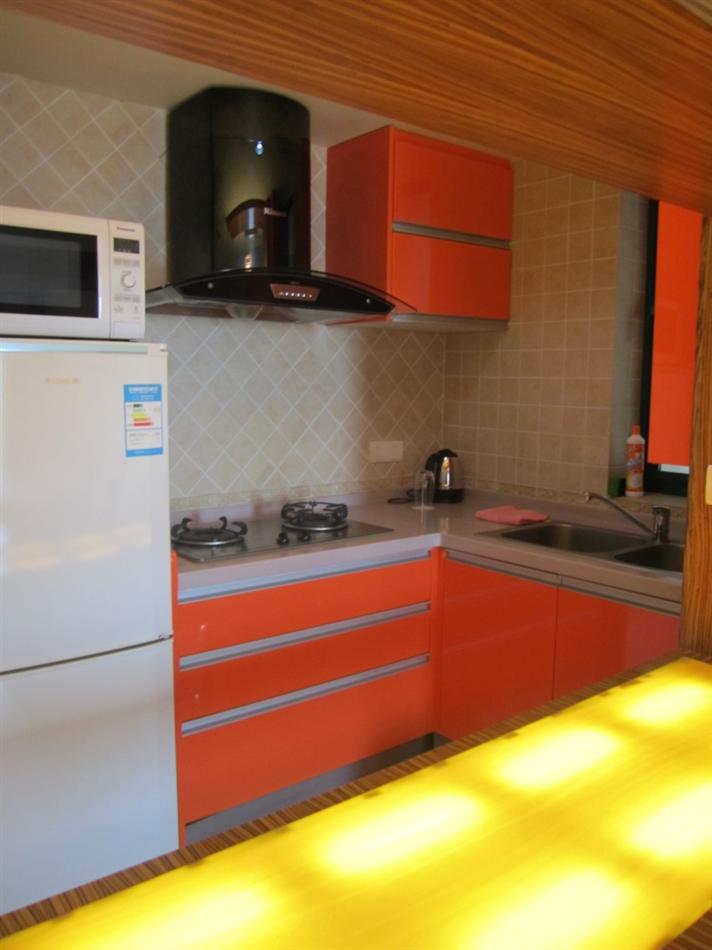 北西キッチンの「色」と「風水インテリア」〜方角別・金運上昇のキッチン風水〜GOLD HOME～金の家