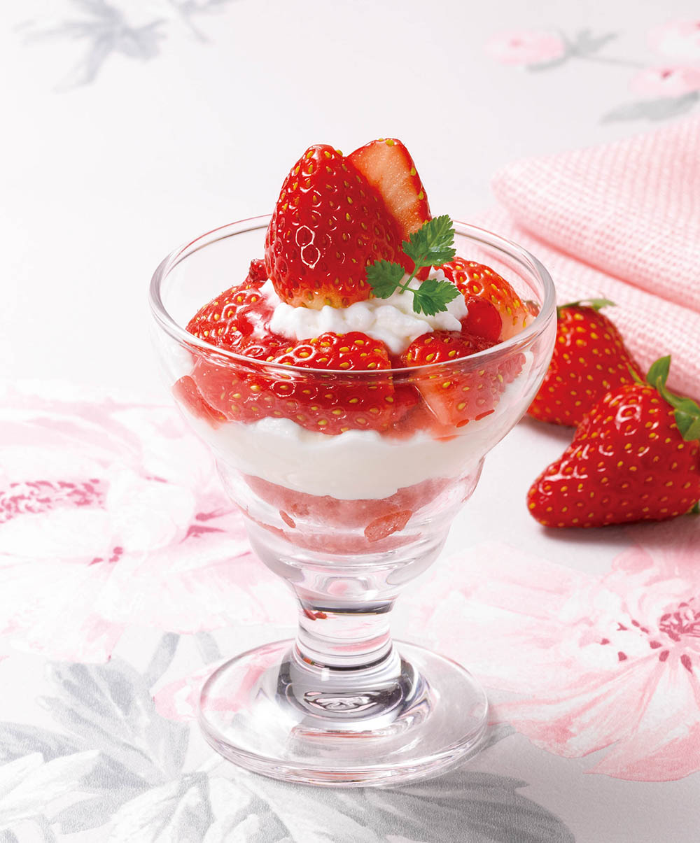 ロイヤルホスト、季節デザート『 苺～Sweet Strawberry 1st Season～ 』開催ロイヤルホールディングス株式会社