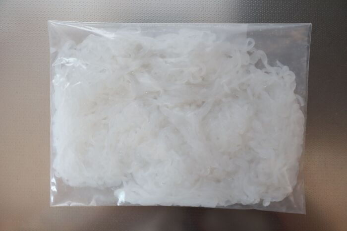 賞味期限2024 7 19のため結びしらたき約30粒 袋×12袋計11kg 箱愛媛みかん柑橘の鬼ショップ