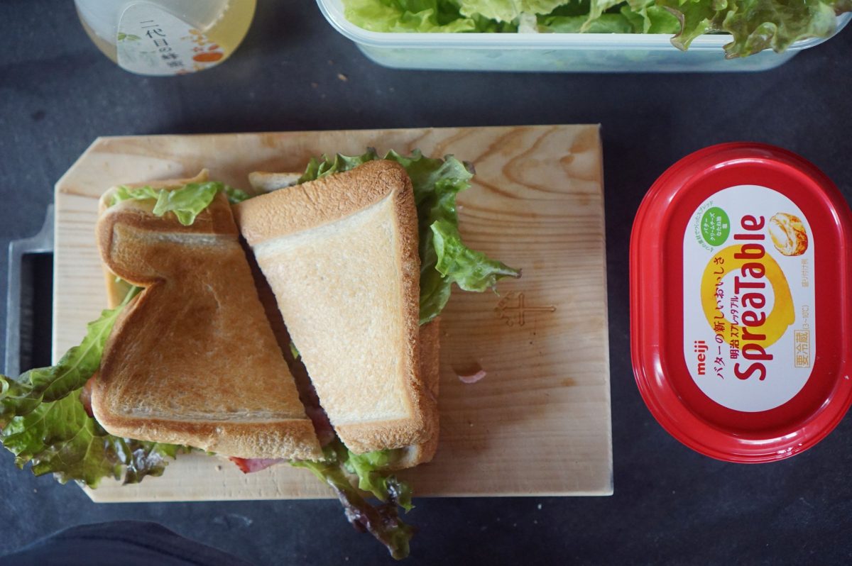 クリームチーズとベーコンのホットサンド