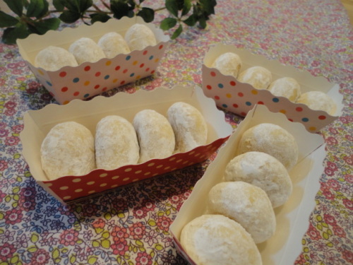 スノーボールのラッピングを100均で！紙コップや簡単な方法もご紹介ひかりデイズ