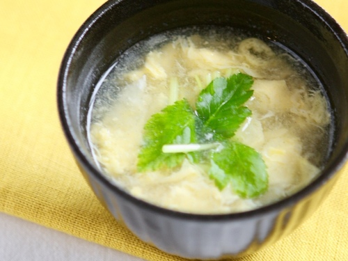すぐできる♡三つ葉の和風卵スープ レシピ・作り方クラシル