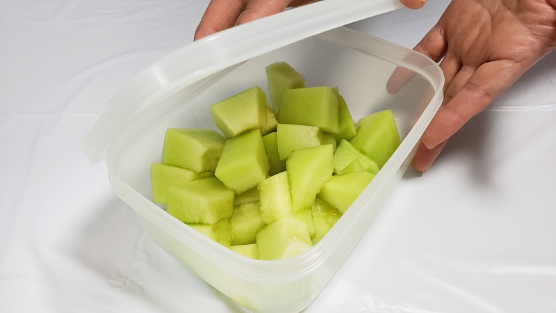 メロンは実は冷凍できる！？冷凍方法と保存期間、活用レシピを解説！ - 急速冷凍機の厳選比較サイト「春夏秋凍」