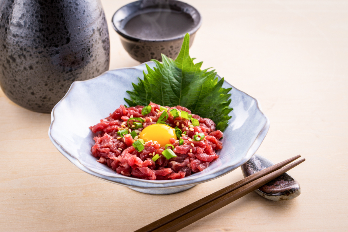 楽天市場業務用 1.8L プロが選ぶ 海鮮ユッケだれ 国内生産 海鮮ユッケ マグロユッケ 1.8L 刺身 調味料 送料無料 ユッケ丼 海鮮ユッケまぐろユッケ 鮪ユッケ ユッケのタレ ユッケ丼のタレ 海鮮ユッケのタレ ユッケ : 沖縄 宮古島の青と心