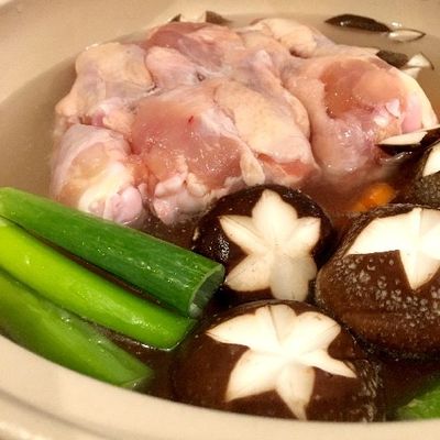 朝引き鶏の水炊きセット ガラスープ・モモぶつ切り・ポン酢– 朝びき鶏中林商店 -かしわ鶏肉専門店