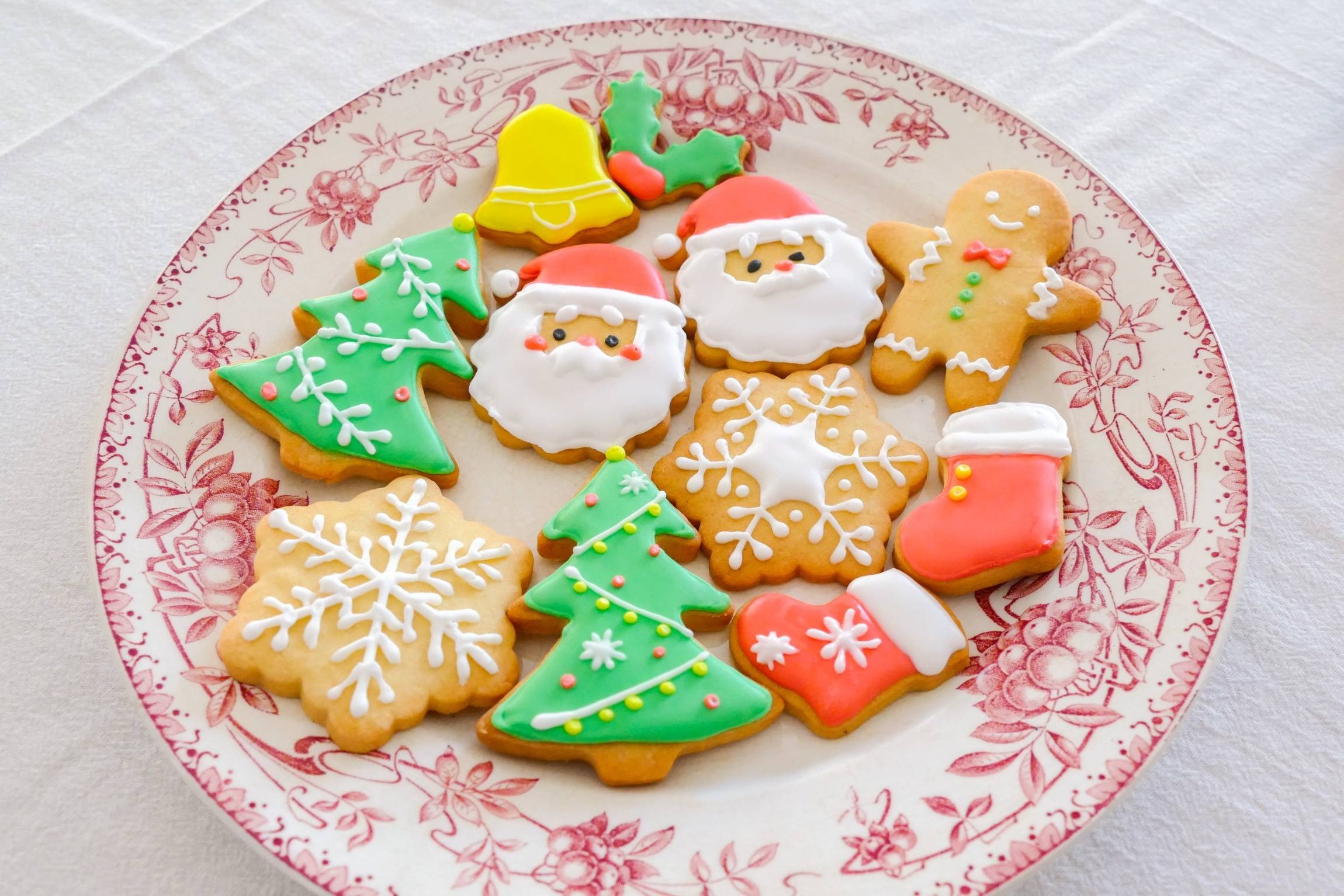 クリスマスに、可愛い手作りお菓子はいかが？聖なる夜は、サンタさんの次に人気者にMERY