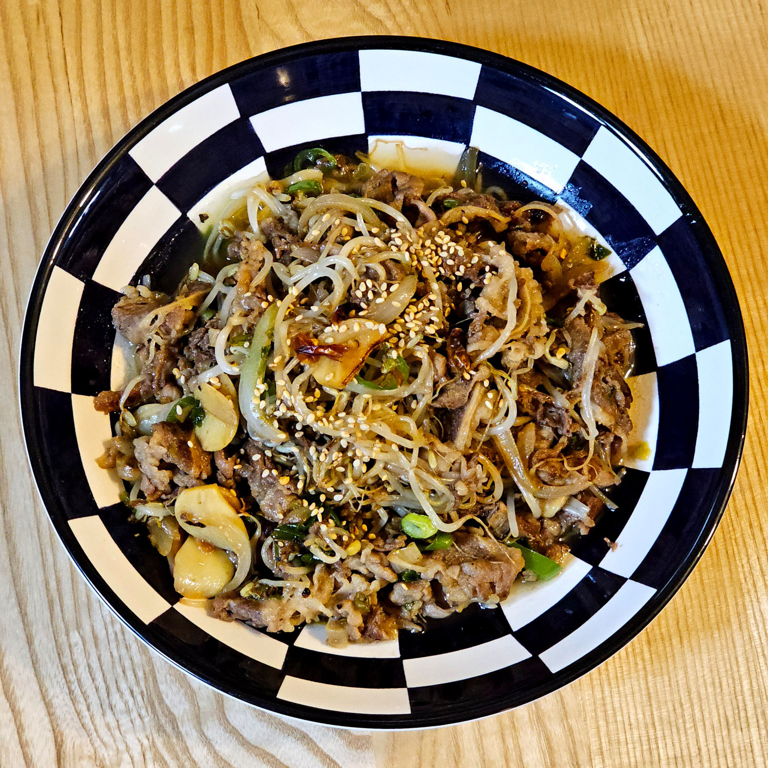 牛肉ともやしのオイスター炒め♡ by ♡しゆまんま♡クックパッド簡単おいしいみんなのレシピが392万品