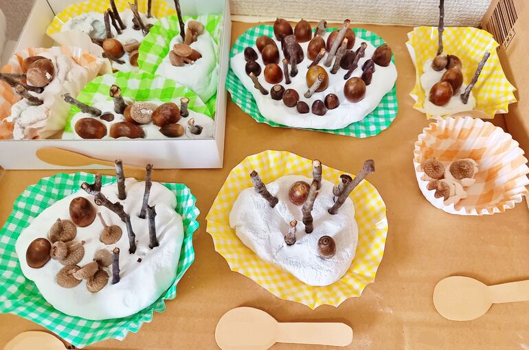 壁面飾り お誕生日 ケーキ 春 夏 秋 冬 保育園 幼稚園 壁面飾り 保育壁面