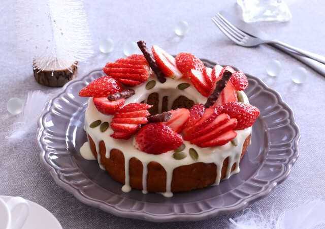 バームクーヘンで作る新年のお祝いケーキ