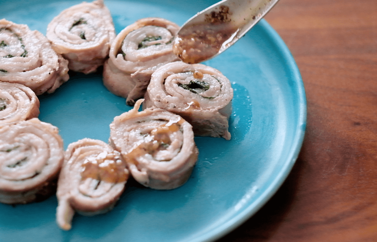 くるくる巻いて！大葉入り豚バラ肉ロール