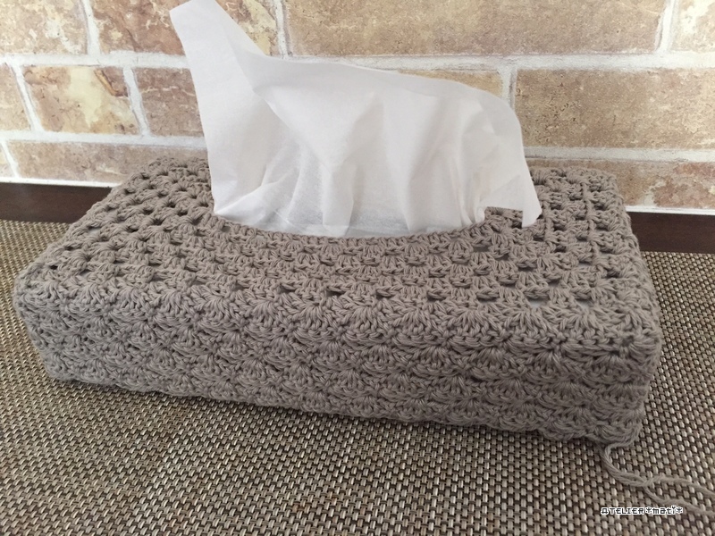 かぎ編み お花モチーフのティッシュケースを作ってみた