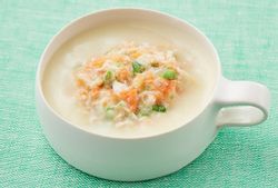 離乳食作りを悩まず簡単にしたい人はこちら👩‍🍳 ▷ @babyfoodlabo.jp @serinun_cook 様の投稿をご紹介します🙌-----------------------------------------なんだか急に寒いですね〜@serinun_cookです👩🏻‍🍳 ⁡炊飯器で