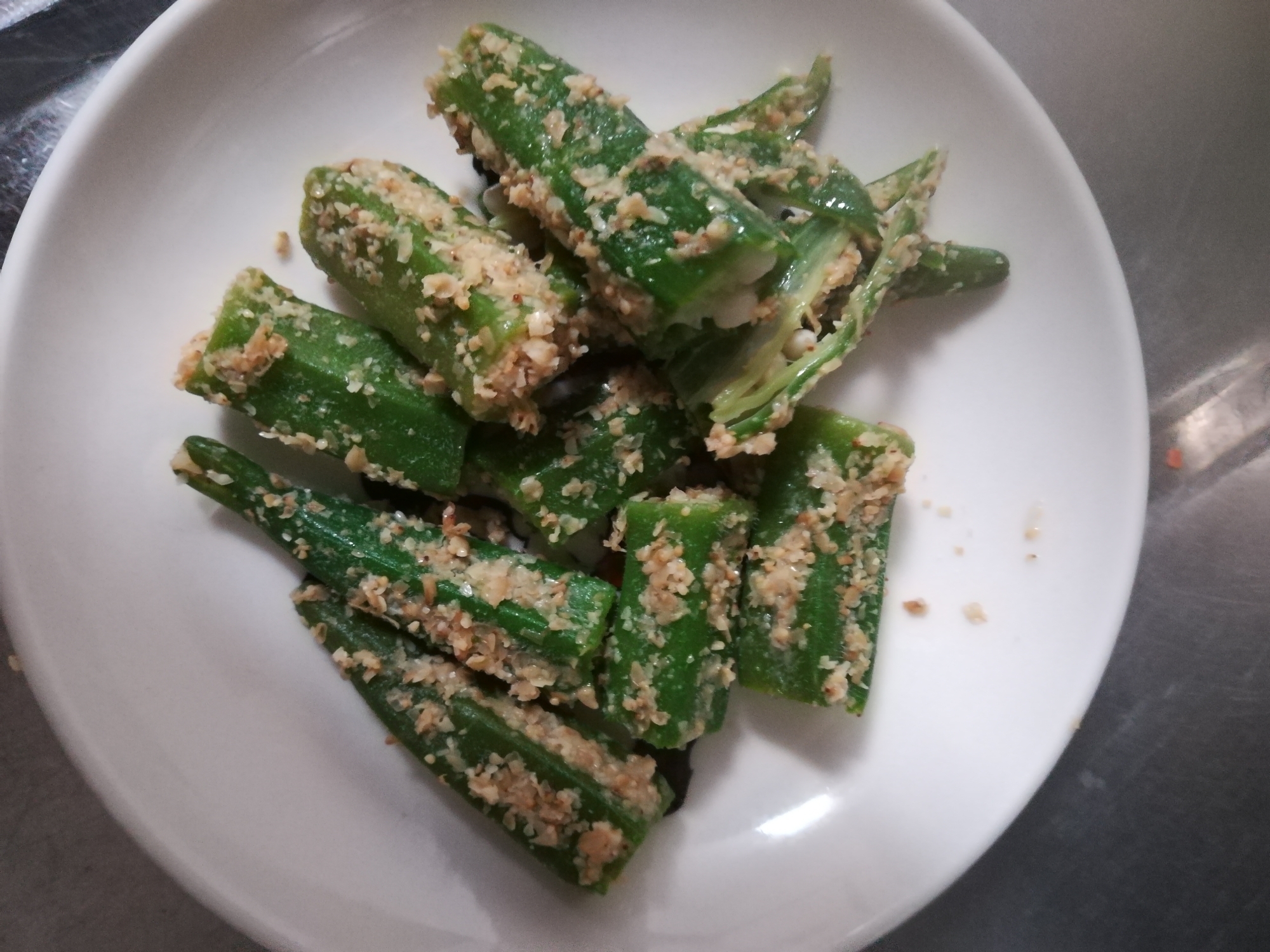 基本からアレンジまで！思わずつくりたくなる「オクラ ごま和え レンジ」のレシピ集クックパッド