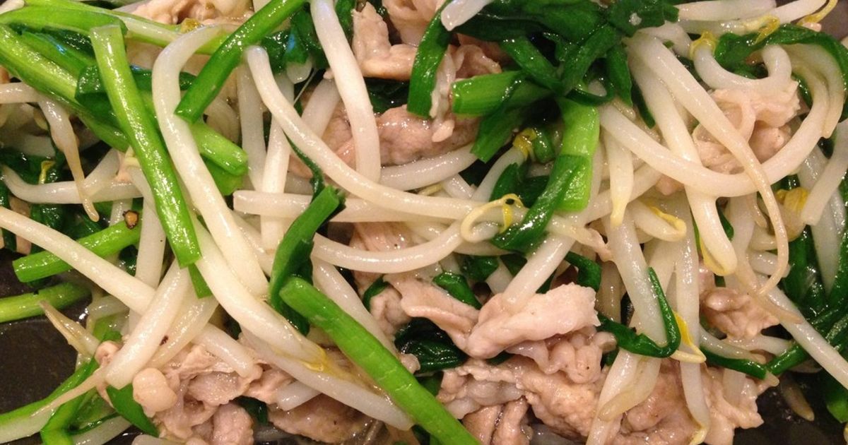 豚にらもやしの塩だれ卵炒め