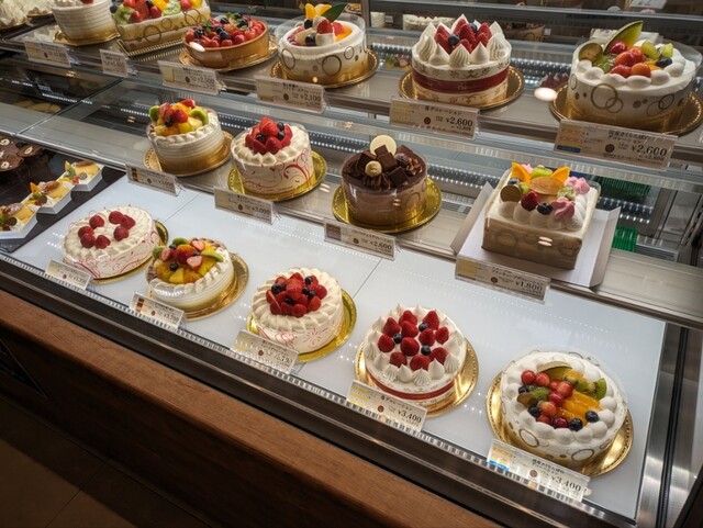 閉店情報 井原にあるシャトレーゼが閉店するらしいですおヒゲのすすめ