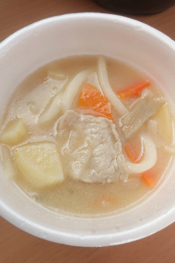 今日の晩ごはん。 牛カルビ重、特製豚汁 ほっともっと 。 美味しくいただきました ^^♪。^-^たくみのブログ＜レトロゲームを求めて旅を続ける・→ ジャンクハンター 笑☆彡＞