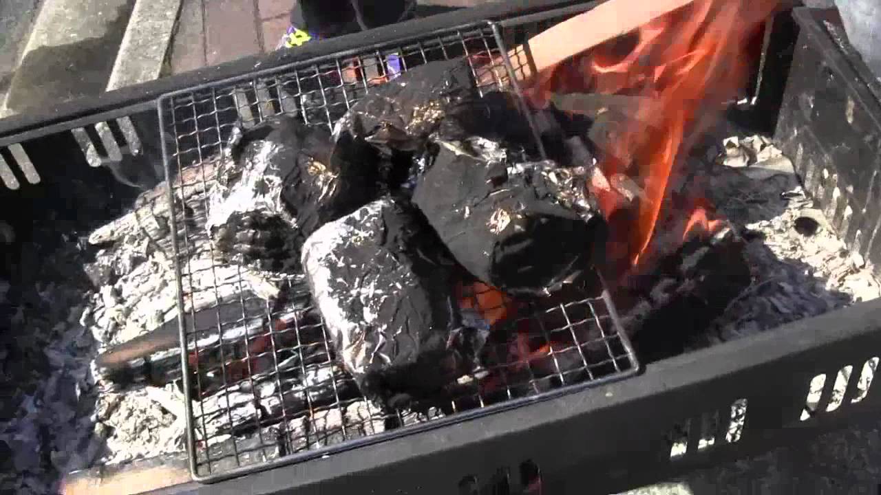 焼き芋の作り方炭火で簡単にできる🍠 あま～い焼き芋がめちゃウマです♪ BBQやキャンプの際にオススメ！ - かあちゃんねる「ご飯だよ～」