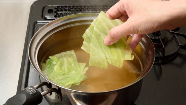 冷凍キャベツの解凍方法、自然解凍、流水解凍、氷水解凍のどれがいいのか検証してみた生活知恵袋