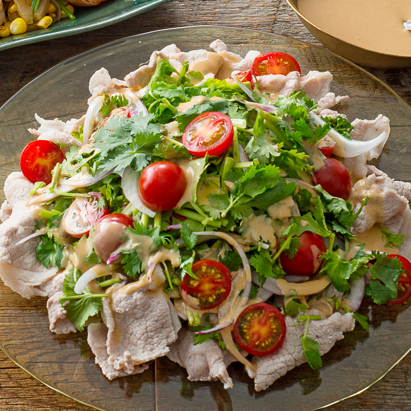 豚しゃぶとパクチーのエスニック風うどん