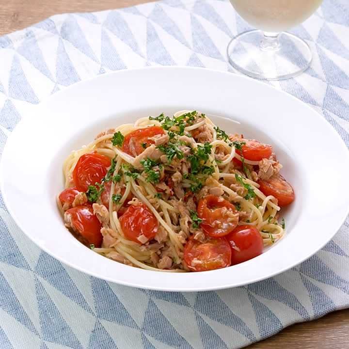 簡単にお店の味🍝ツナトマトパスタ