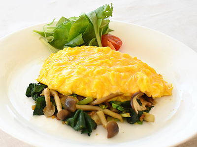 ベーコンとほうれん草のクリームオムライスeフレンズ ぱくぱく献立くん