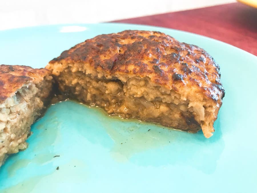 冷凍保存できるから一人暮らしにおすすめ。肉のハナマサの食パン。マフィンもあるぞ。安くも甘くて美味しいぞ！Tokyo Normaldays