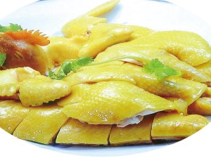 手撕包菜是一道能让您感受到川流不息的火辣风情的经典川菜之一🔥 这道川菜以新鲜的包菜为主料，巧妙地融入独特的川味调料，形成了一种麻辣鲜香的融合