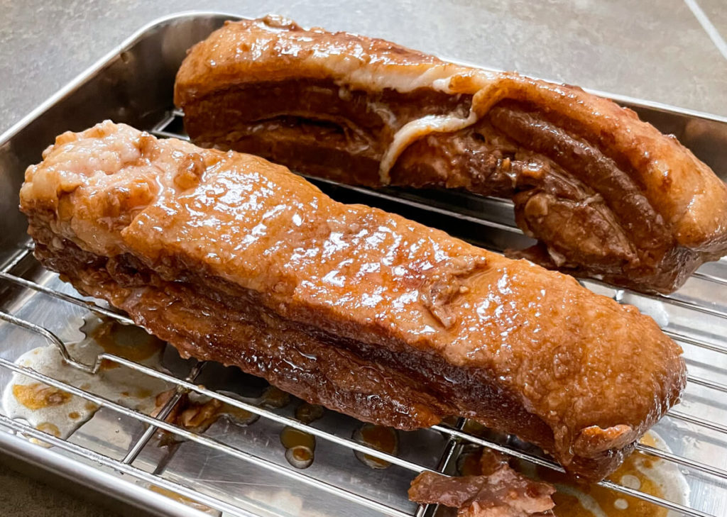 濃厚！豚バラブロックのバーベキュー風煮込み