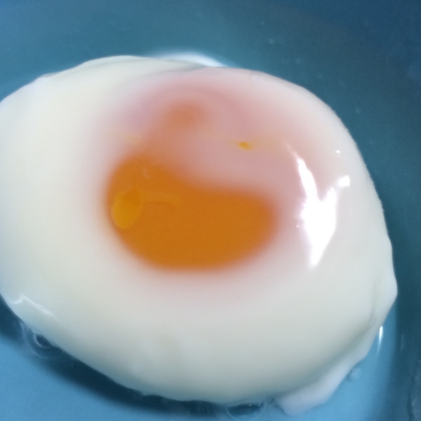 ポーチドエッグ 簡単にキレイに 基本編&レンジで時短編 - La Table d'Edenエデンの食卓