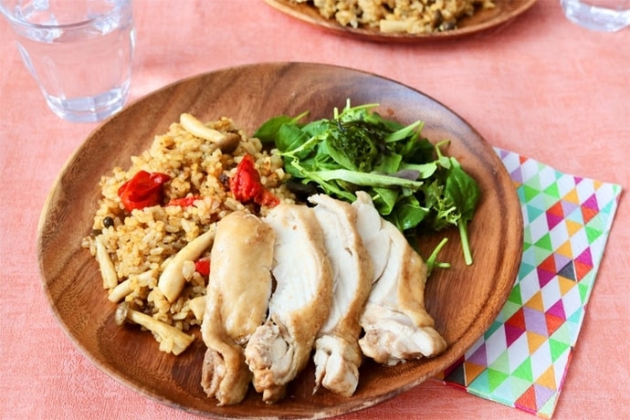 炊飯器に入れるだけ！少ない材料でもおいしい！簡単炊き込みご飯3選サンキュ