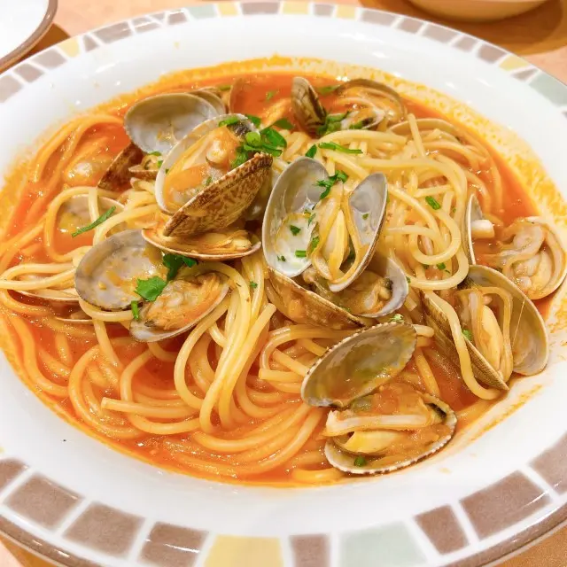 サイゼリヤ グランドメニュー改定！人気メニューから半熟卵が消えた？新登場のパンも実食でレビュー！イチオシichioshi