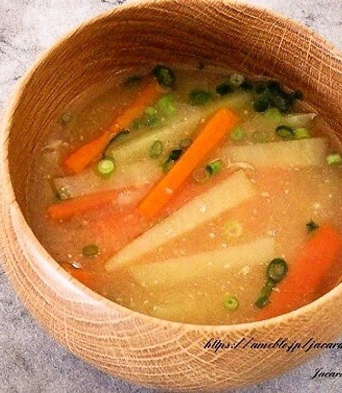 食べ応え十分♪ じゃがいも豚汁