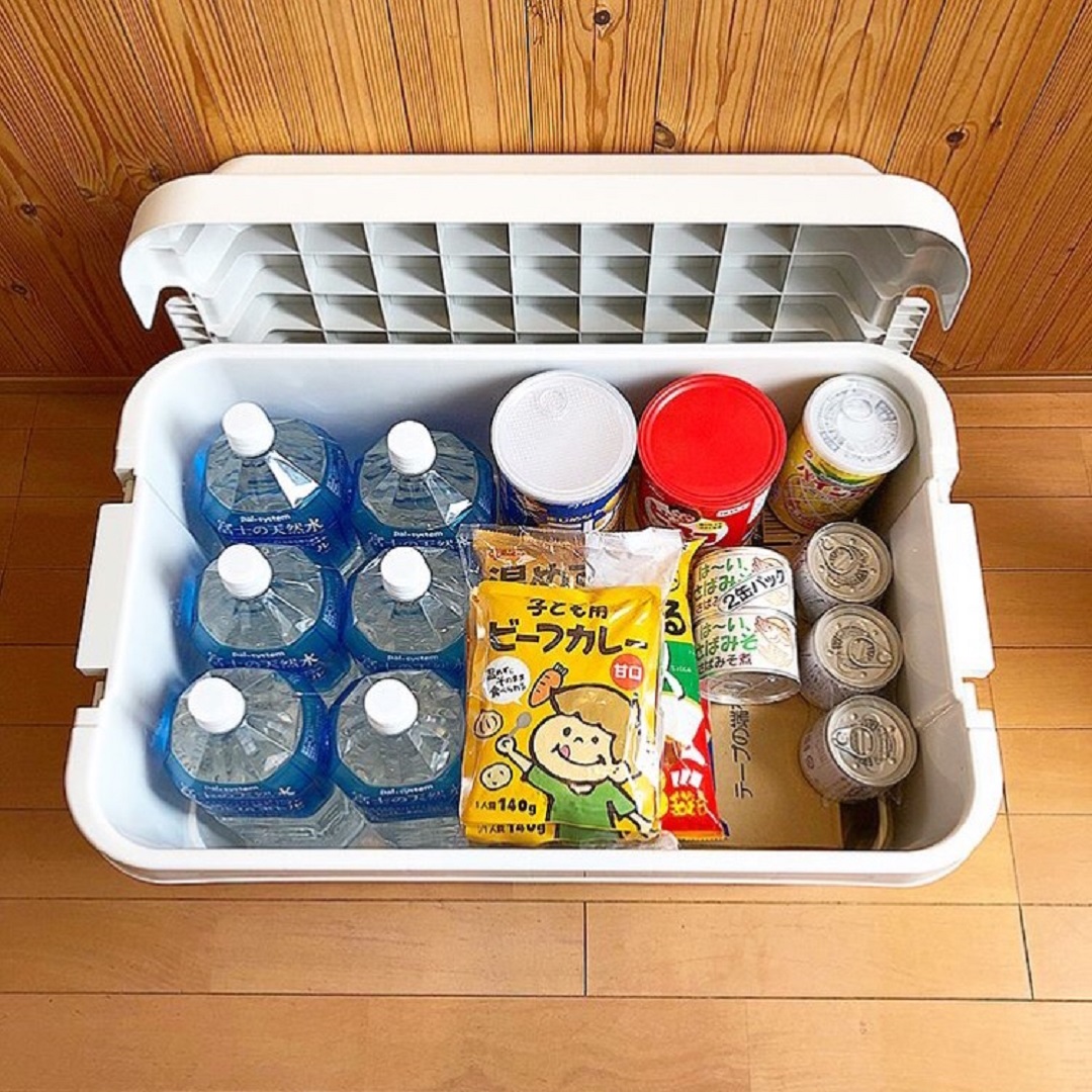 災害備蓄用品はベランダ収納で解決！無印の頑丈収納ボックスではなく天馬収納ケースを選んだ訳イクジニスト