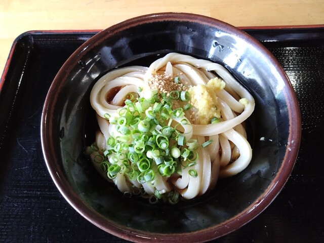 手打うどん 三徳 25回目 山かけ鉄火醤油うどん&玉子天: 惰性的な麺巡礼生活：α