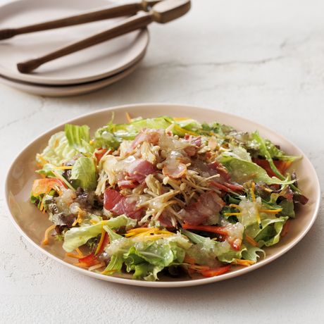 簡単おいしい！ ズッキーニとベーコンのオイルパスタ