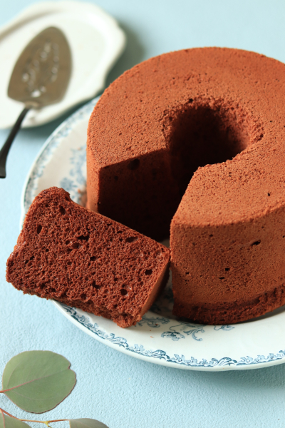 kana米粉フードマイスターこんにちは！米粉フードマイスターのkana @biscotti_maison です🥣 ⁡ レシピ: ココアシフォンケーキ ⁡ ーーーーーーーーーーーーーーーーーーーーーーーーーー 材料 卵 5個 砂糖A 50g 砂糖B 30g オイル 35g 豆乳65g 米粉 80gInstagram