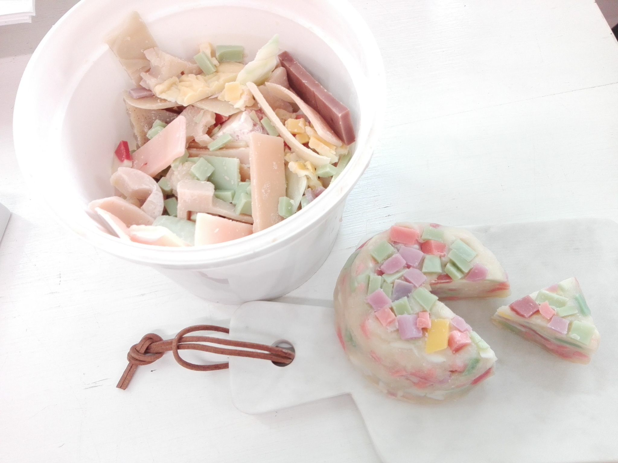 固形石鹼をリメイクしてみた！ - YouTube