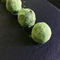 材料3つ、レンジでできる 抹茶トリュフ
