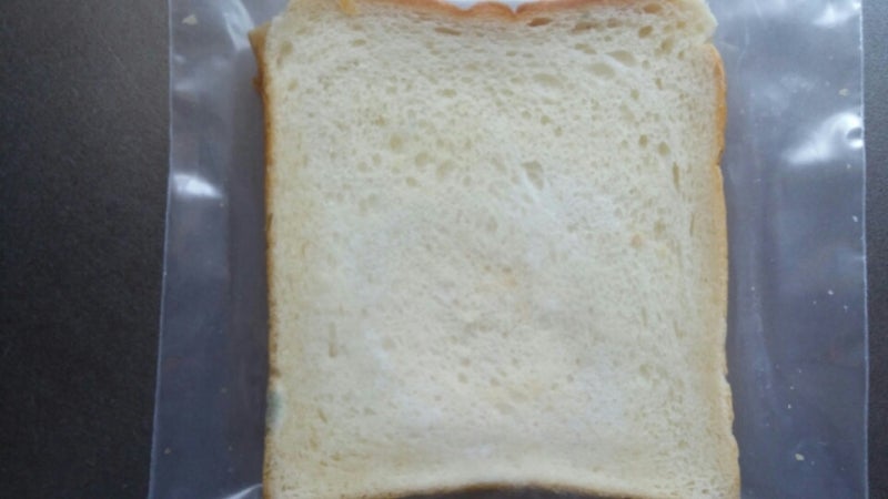 フランスパンの上の白い粉の正体は？: シロカ ホームベーカリー のレビューブログ