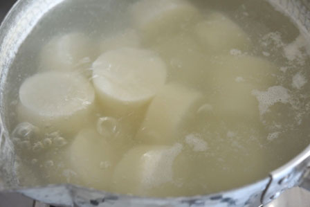 おでんのしみしみ大根の作り方 - 東京おでんだね