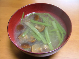 山菜＊ミズの お味噌汁 レシピ・作り方 by ブルーボリジ - 楽天レシピ