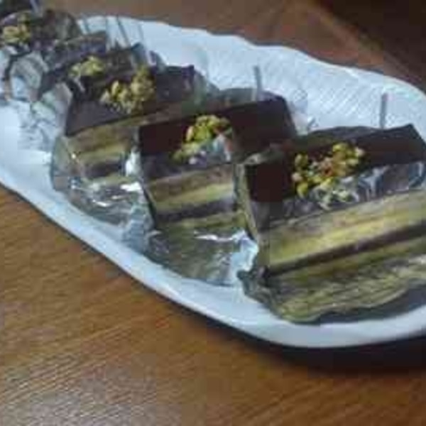 le four sous les toits6月の ケーキ教室 は、 オペラ を題材に レモン を使って レシピ の 作り方を学びました。次回は８月の開催を予定しております。抱lefoursouslestoitsInstagram