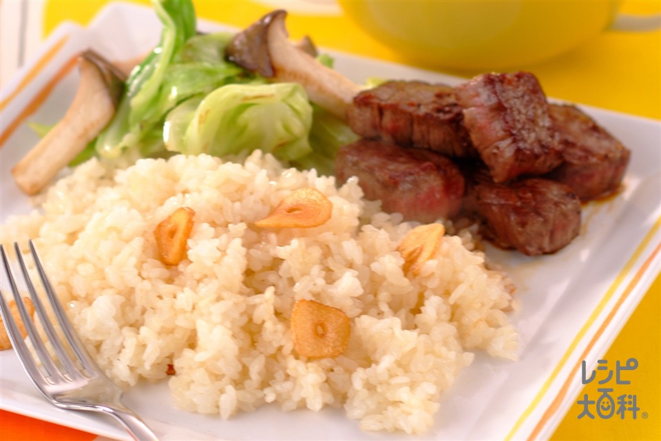 豪華！ガーリックライスのステーキ丼マックスバリュ東海 静岡、神奈川、山梨、愛知、三重、岐阜、滋賀の食品スーパ